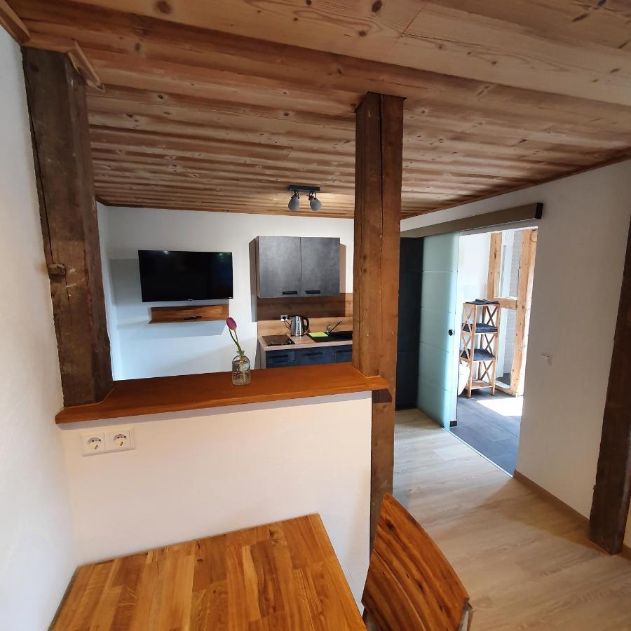 Alte Backstube - Ferienwohnung Huettenstube Und Ferienzimmer Auszeit Erkenbrechtsweiler Exterior foto